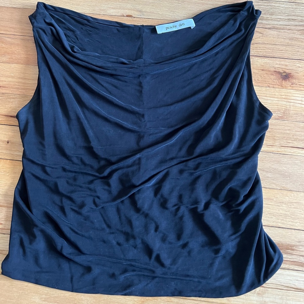Peachy Den Kylie top in Graphite